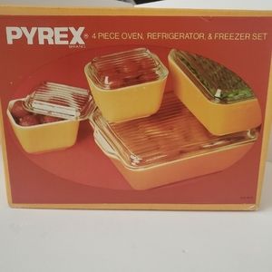 Vintage New In Box  PYREX
